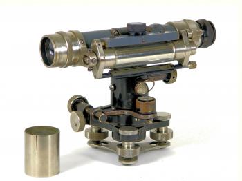 The Carl Zeiss Nivellier I.