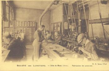 Société des Lunetiers: Fabrication des Pince-nez.