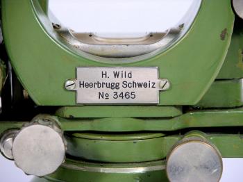 The serial number 3465 indicating it was made around 1929.